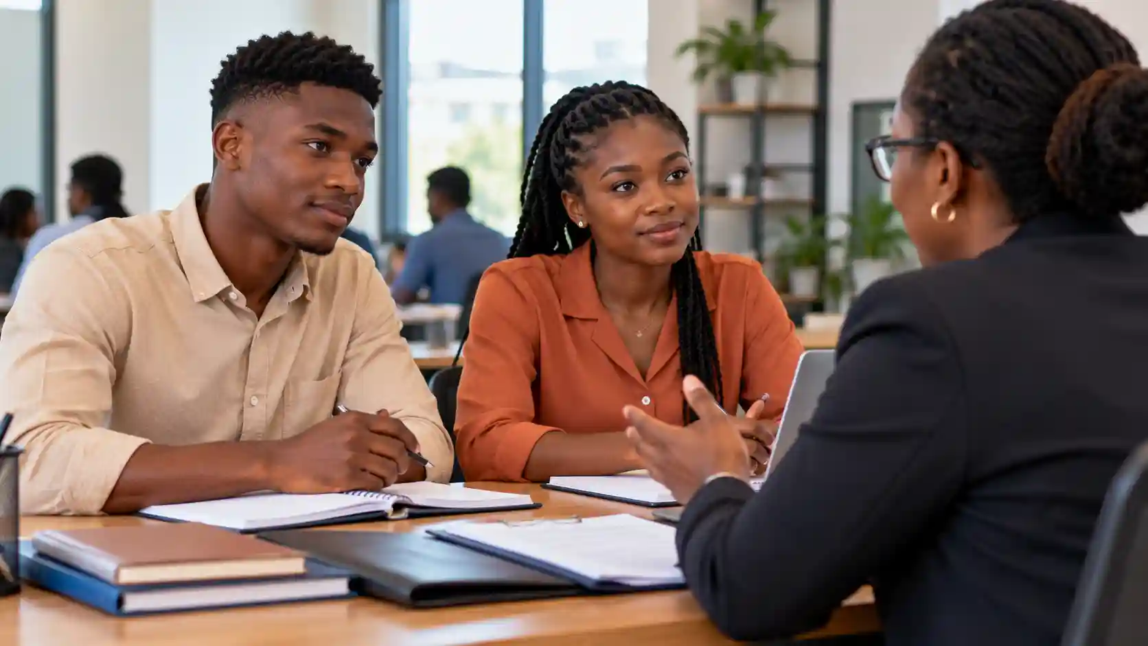 Como funciona o Jovem+ Angola e quem pode participar